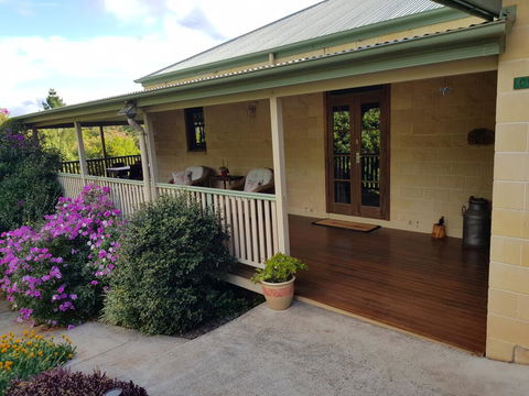 Gumtree House Montville - Accommodation Redcliffe 0