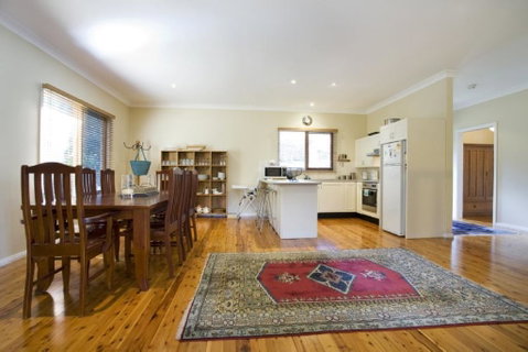 Gumview Cottage - Accommodation Redcliffe 1