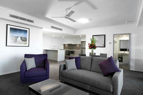 H On Mitchell Apartment Hotel - Accommodation Redcliffe 3