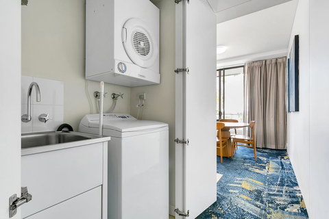 Harbour Lights Apartments - Accommodation Redcliffe 1