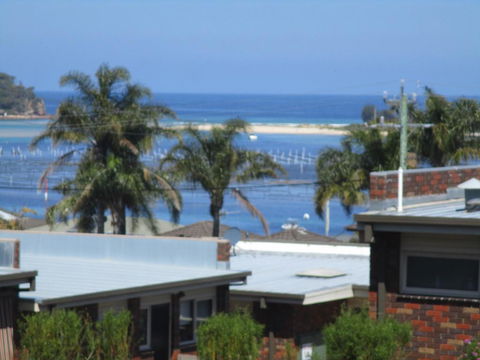 Harbour Lights Holiday Units - Accommodation Redcliffe 1