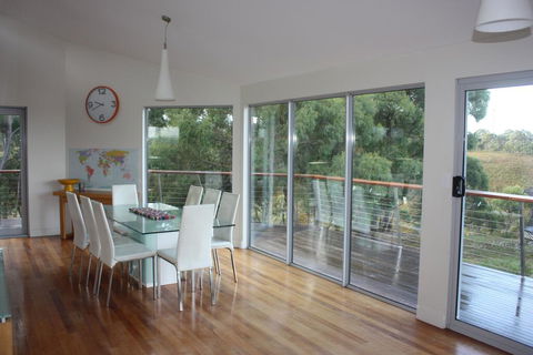 Harbour Lookout - Accommodation Redcliffe 3