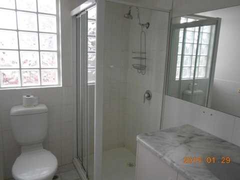 Harringtons102 - Accommodation Redcliffe 2
