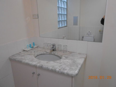 Harringtons102 - Accommodation Redcliffe 1