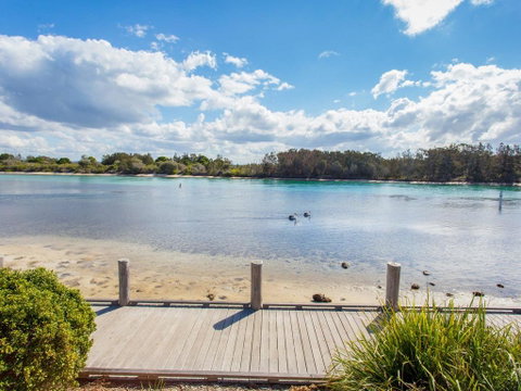 Haven Waters 6 - Accommodation Redcliffe 1