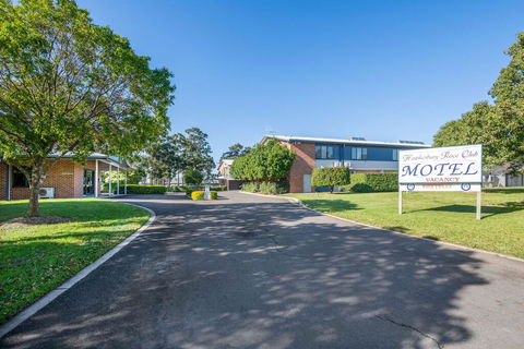 Hawkesbury Race Club Motel - Accommodation Redcliffe 0