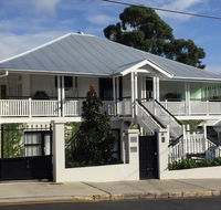 Heal House - Accommodation Redcliffe