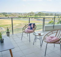 Heart Of the Sunny Coast - 2 Resort Pools Gym NOW OPEN Walk to Sunshine Plaza - Accommodation Redcliffe