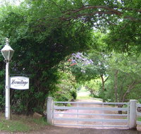 Hermitage Cottage - Accommodation Redcliffe