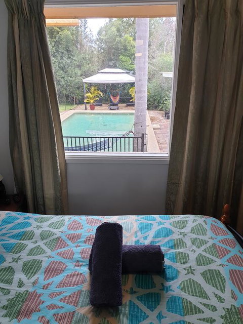 Hidden Oasis - Accommodation Redcliffe 1