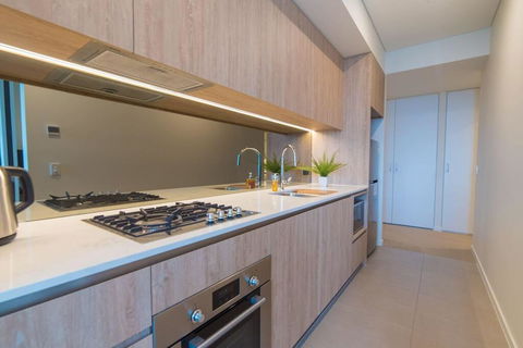 High End Living In Brisbane City - Accommodation Redcliffe 3