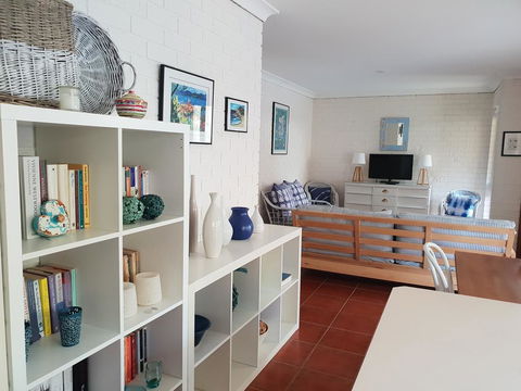 High View Beach Haven - Accommodation Redcliffe 1