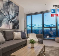 Highlife Luxury Carpark Wifi Pool Gym Netflix - Accommodation Redcliffe