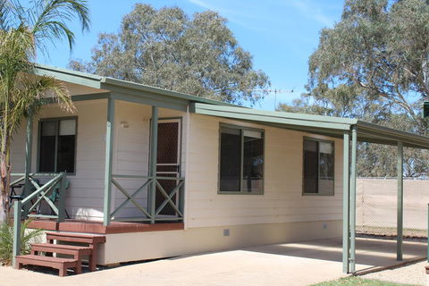 Highway 1 Caravan And Tourist Park - Accommodation Redcliffe 1