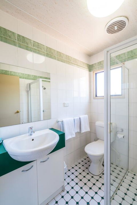 Highway 1 Caravan And Tourist Park - Accommodation Redcliffe 3