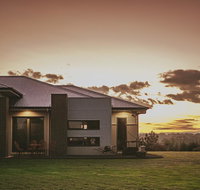Hillcrest - Accommodation Redcliffe