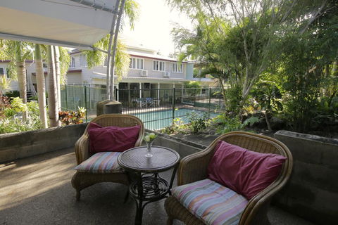 Hillcrest Guest House - Accommodation Redcliffe 0