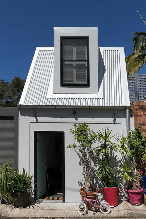 Hip One-bedroom House In Inner Sydney - Accommodation Redcliffe 3