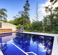 Holiday Home Bayhill Manor - Accommodation Redcliffe
