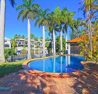 Holiday Home Coveside  Sanctuary Cove - Accommodation Redcliffe