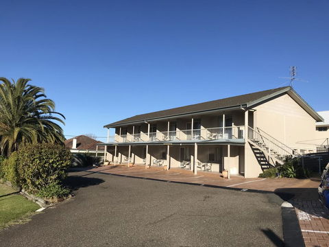 Holiday Lodge Motor Inn - Accommodation Redcliffe 3