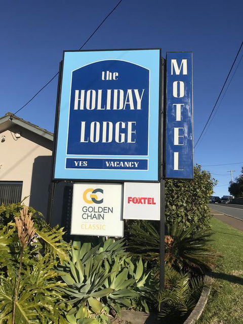 Holiday Lodge Motor Inn - Accommodation Redcliffe 0