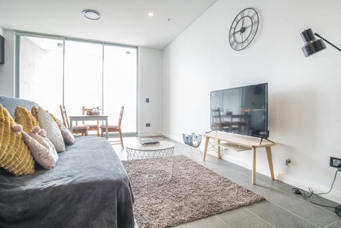 Home With Perfect Location! Close To Train&CBD - Accommodation Redcliffe 0