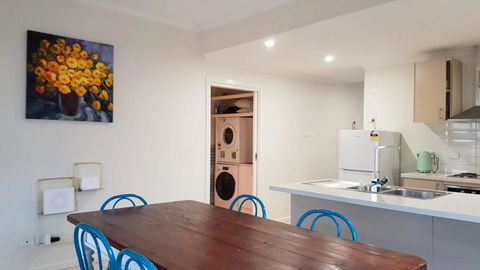 Homely Getaways - Eighth Street Mildura - Accommodation Redcliffe 2