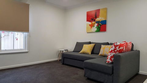 Homely Getaways - Eighth Street Mildura - Accommodation Redcliffe 3