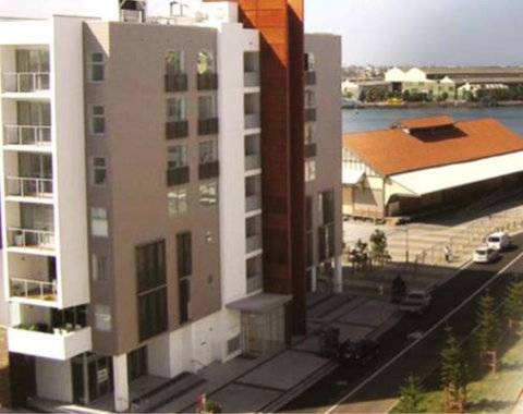 Honeysuckle Executive Suites - Accommodation Redcliffe 1