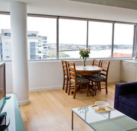 Honeysuckle Executive Suites - Accommodation Redcliffe