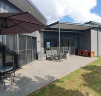 Hoof  Hound Country Escape - Accommodation Redcliffe