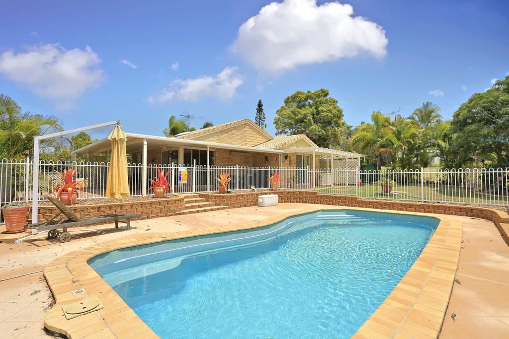 Kingfisher Bay Resort ACT Accommodation Redcliffe