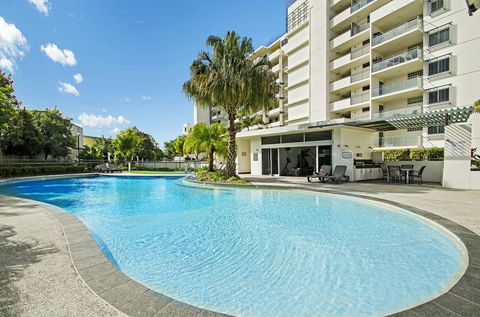 Horton Apartments - Accommodation Redcliffe 0