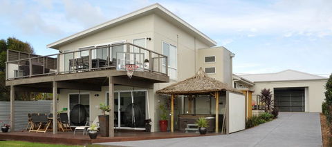 Island Daze Surf Beach Phillip Island - Accommodation Redcliffe 0