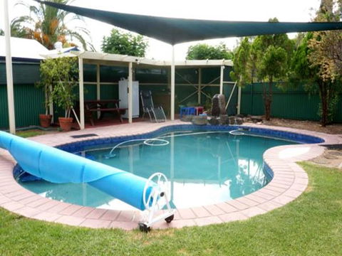 It's On Walnut - Accommodation Redcliffe 0