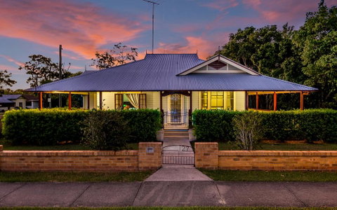 Ithaca - Accommodation Redcliffe 0