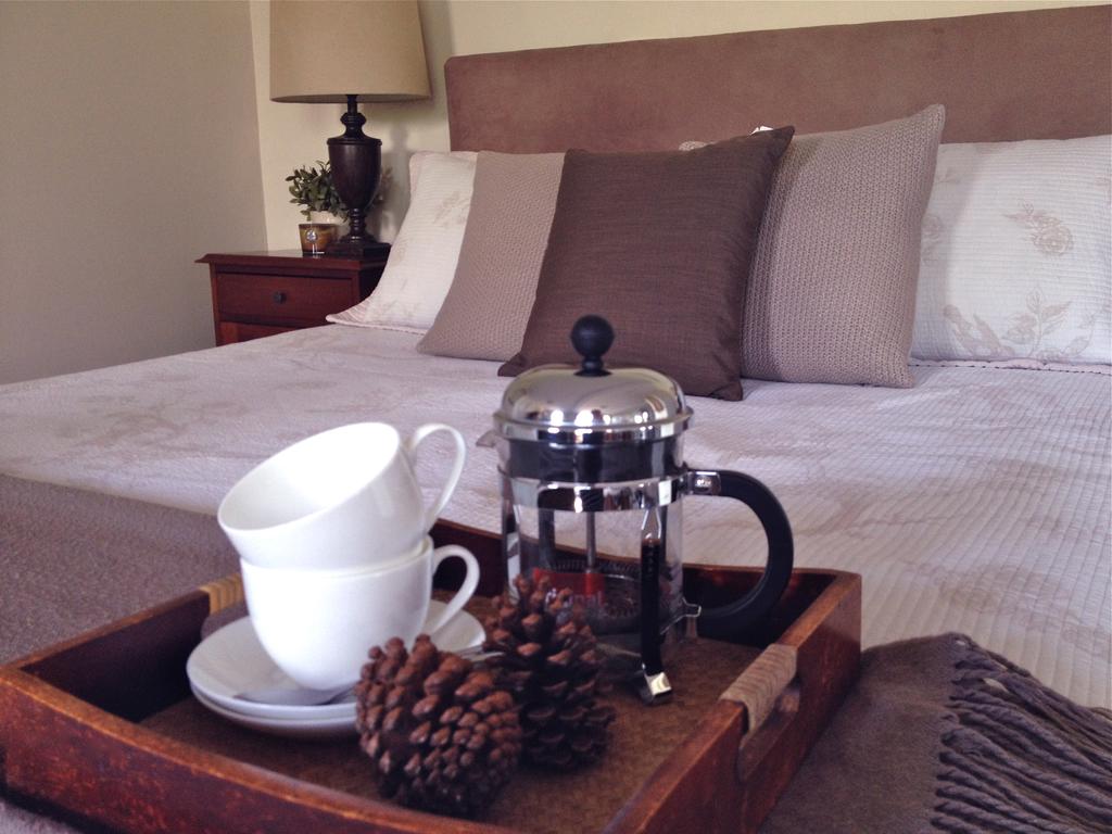 Kenmore QLD Accommodation Redcliffe