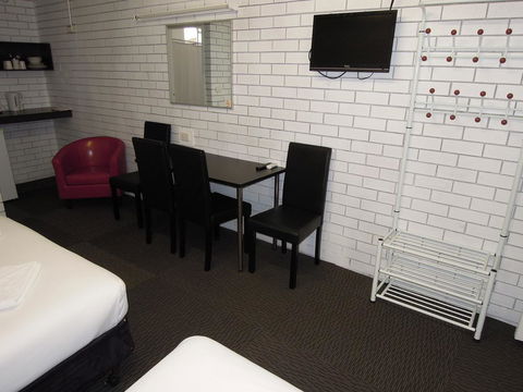 Jackaroo Apartments - Accommodation Redcliffe 2