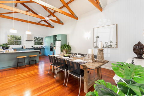 Jetty House - Accommodation Redcliffe 1