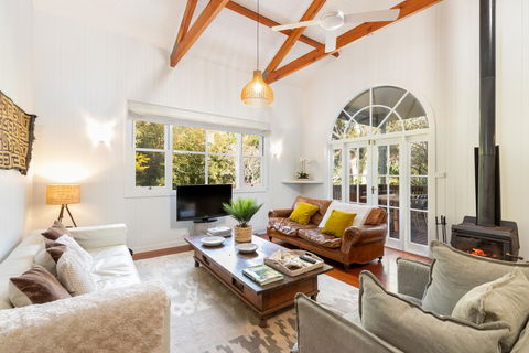 Jetty House - Accommodation Redcliffe 0