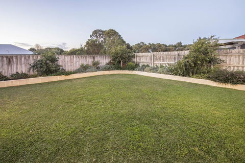 Jiia Jiia - Accommodation Redcliffe 2