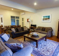 Jordan House - Accommodation Redcliffe
