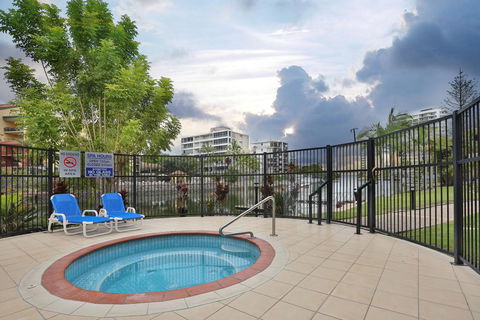 K Resort Surfers Paradise Apartments - Accommodation Redcliffe 0