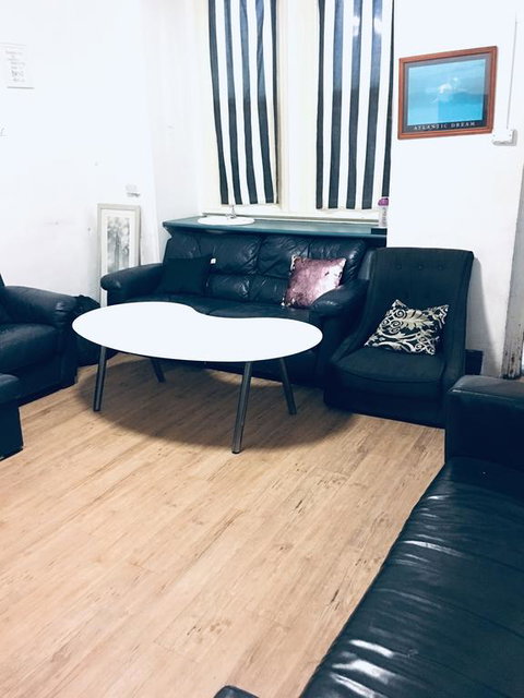 Kanga House Backpackers - Accommodation Redcliffe 3