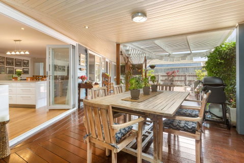 KARINYA - MORNINGTON - Accommodation Redcliffe 0