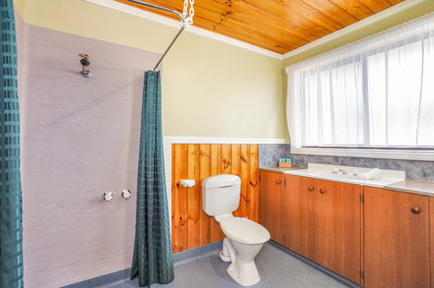 Kellraine Holiday Units - Accommodation Redcliffe 2