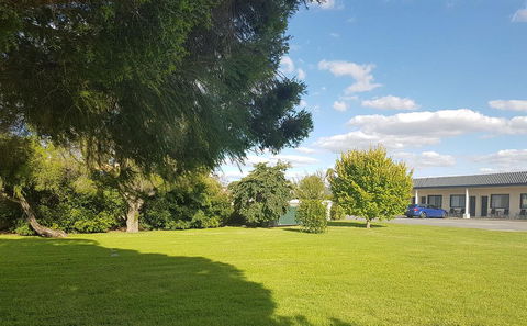 Kerang Valley Resort - Accommodation Redcliffe 0