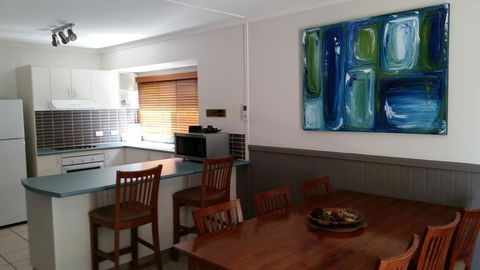 Kiama Harbour Cabins - Accommodation Redcliffe 2