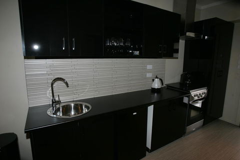 Kindred Lodge Apartments - Accommodation Redcliffe 2